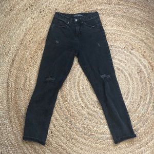 Black distressed mom jeans